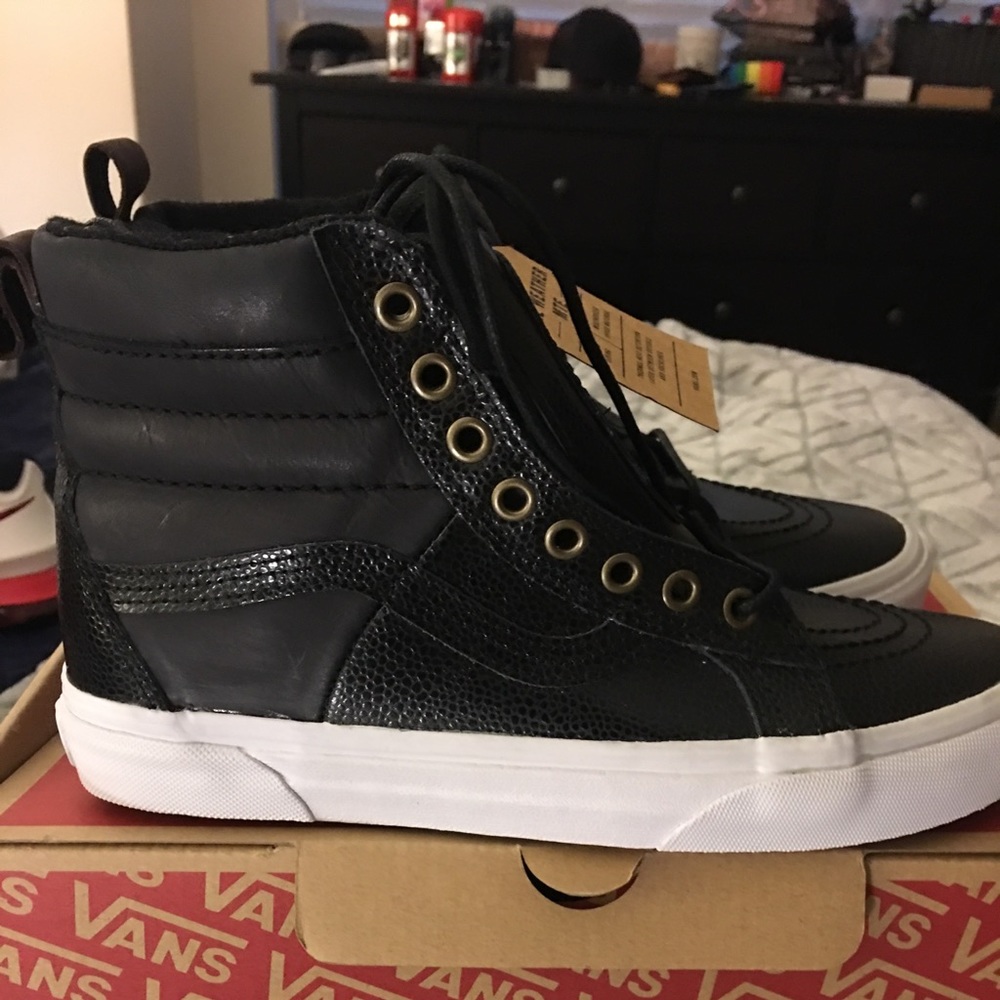 VANS HIGH TOPS NWT